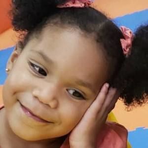 Meet your Posher, Toni